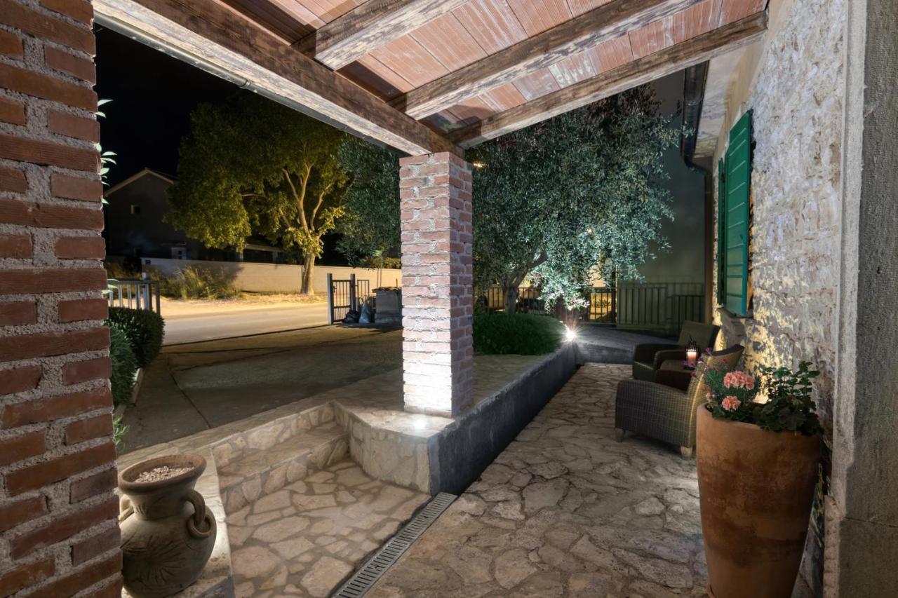House Dragan 1980 Villa Pula Ngoại thất bức ảnh