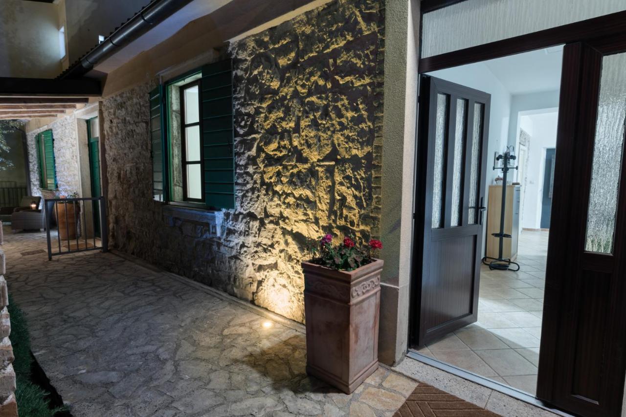 House Dragan 1980 Villa Pula Ngoại thất bức ảnh