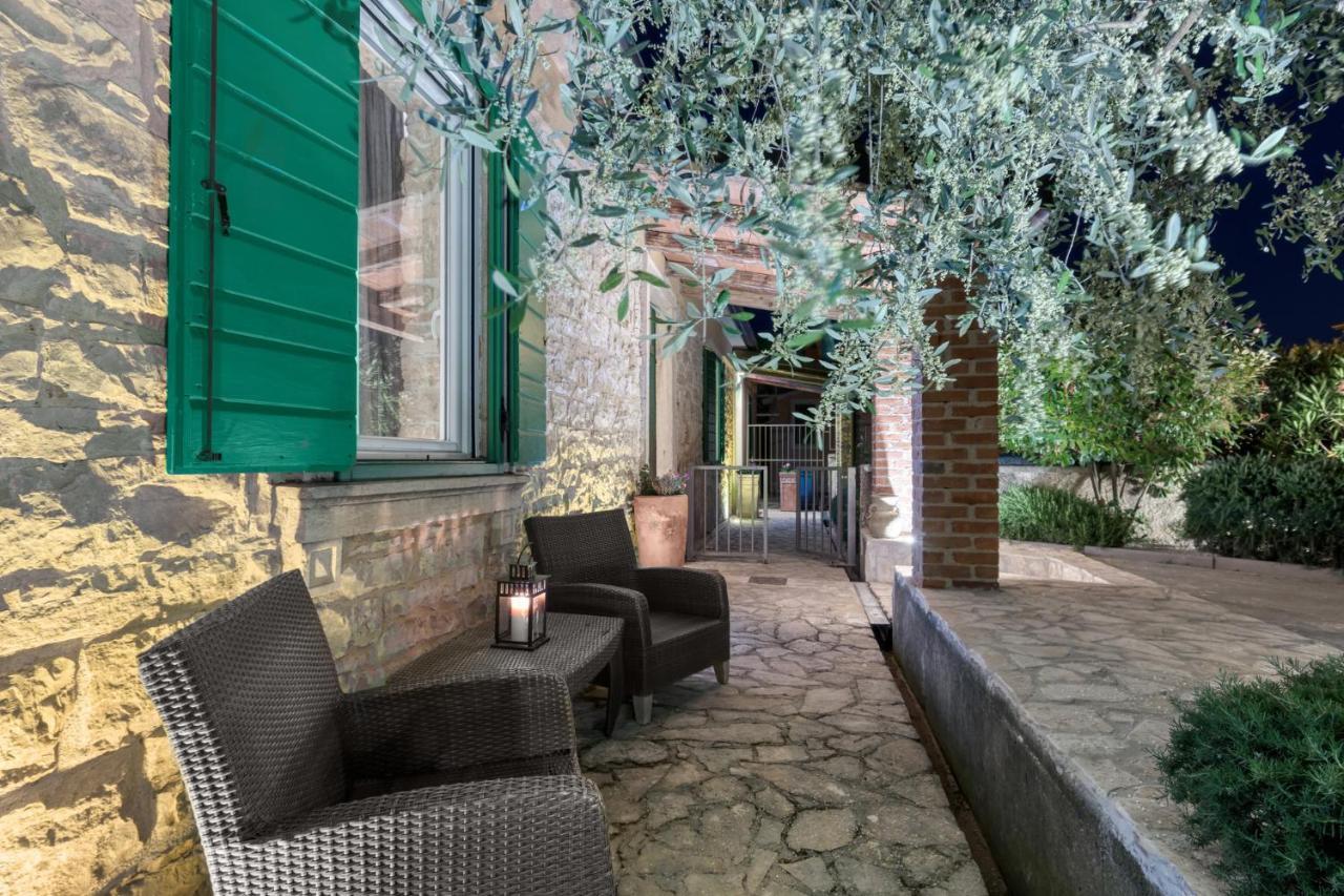 House Dragan 1980 Villa Pula Ngoại thất bức ảnh