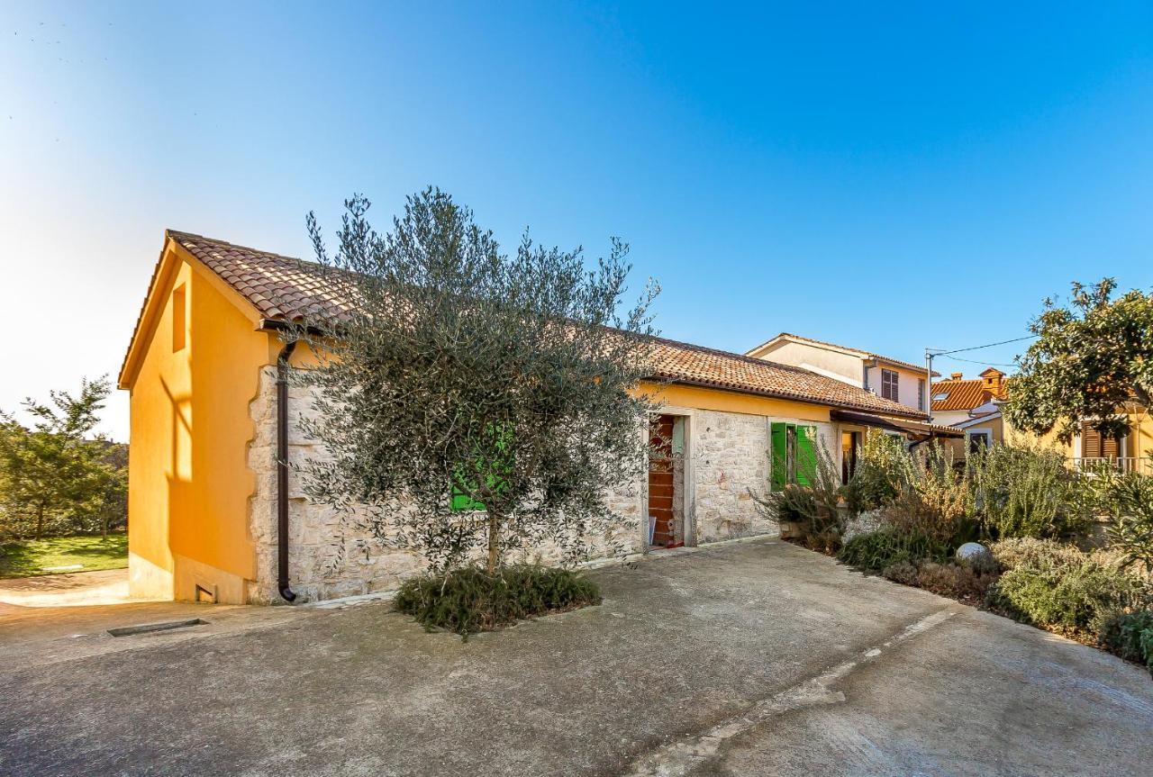 House Dragan 1980 Villa Pula Ngoại thất bức ảnh